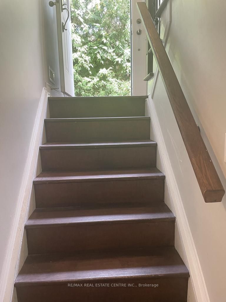 Additional image 3 of 2349 Whaley Dr Drive, Mississauga, ON, L5B 2B3