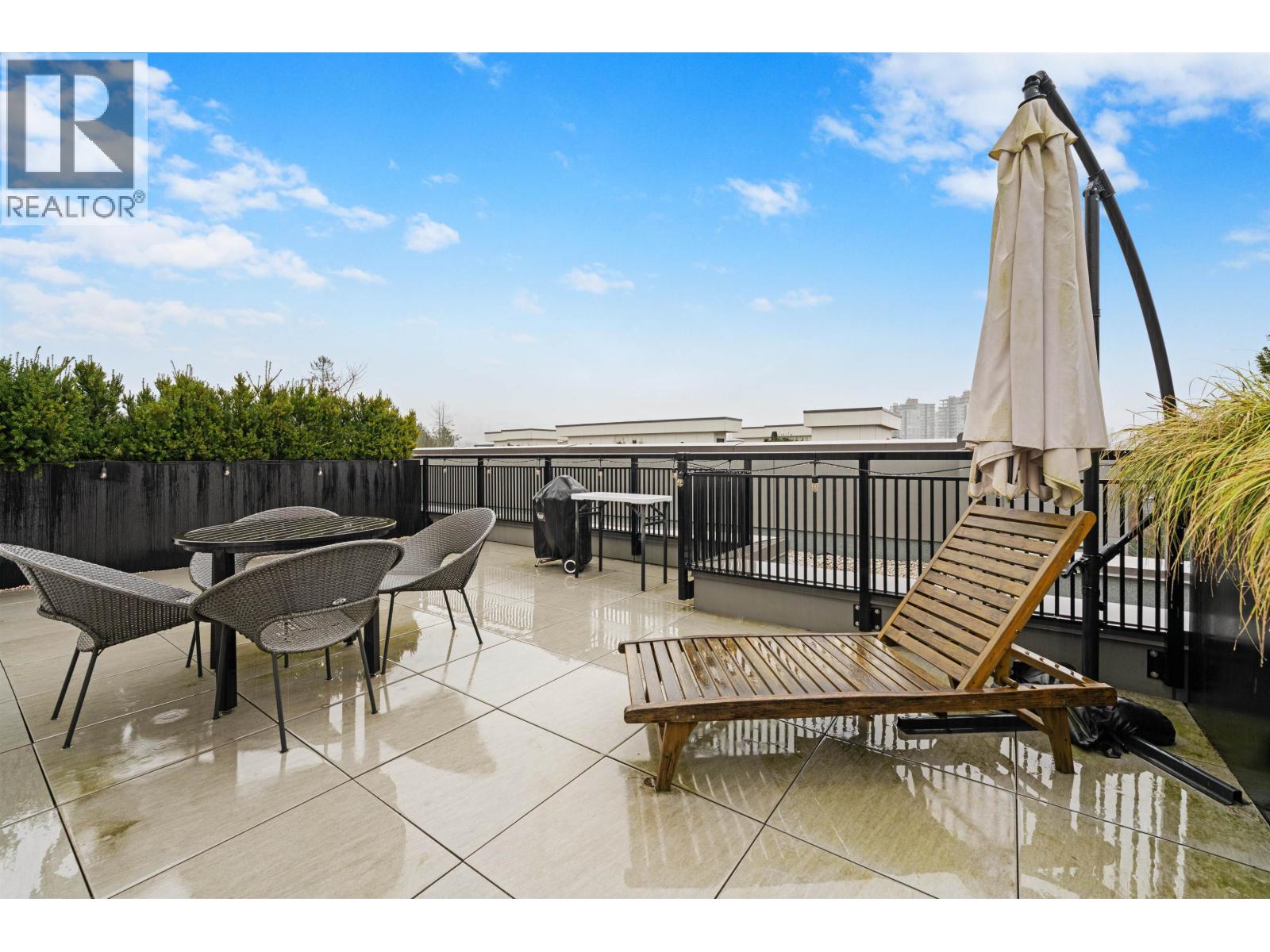 Primary image of 621 3131 MURRAY STREET