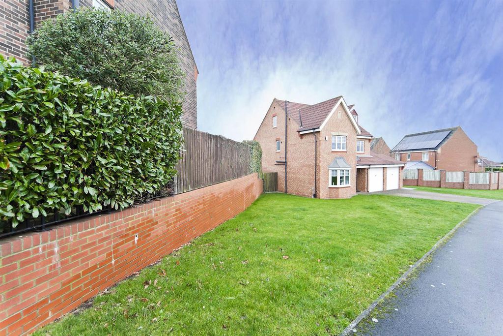 Additional image 19 of 6 bed detached house for saleKingfisher Close, Hartlepool TS26