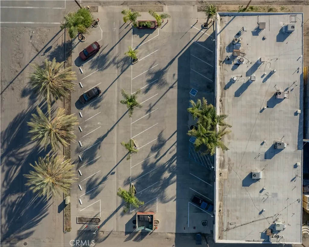 344 W Honolulu St, Lindsay, CA 93247