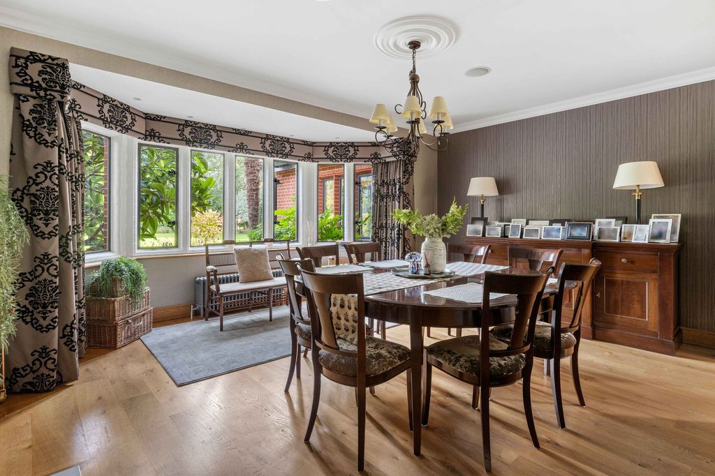 Additional image 32 of 6 bed detached house for saleRoundwood Avenue, Hutton Mount, Brentwood CM13