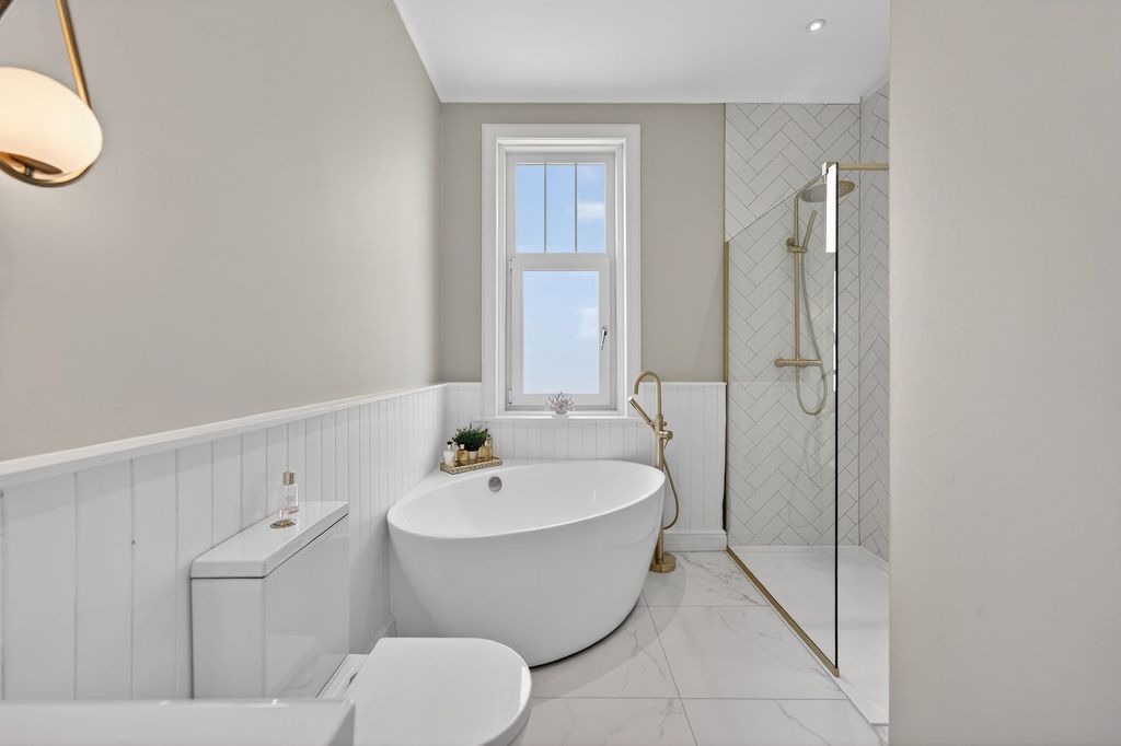 Additional image 39 of 6 bed detached house for saleBraeheads, 17 Maunsheugh Road, Fenwick KA3