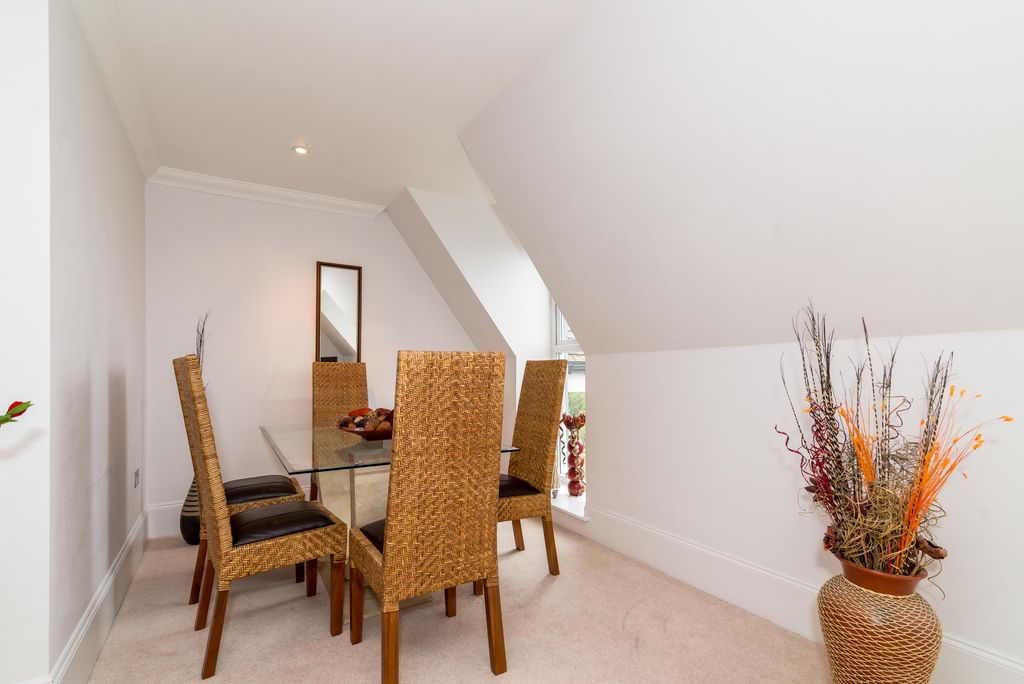 Additional image 10 of 3 bed flat for sale20 Royal Court Apartments, 60 - 66 Lichfield Road, Sutton Coldfield B74