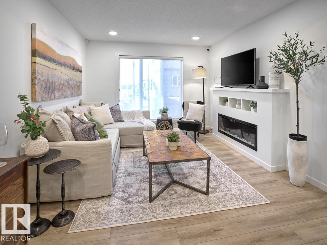 Additional image 2 of 18738 18 Avenue NW, Edmonton, AB, T6M3E8
