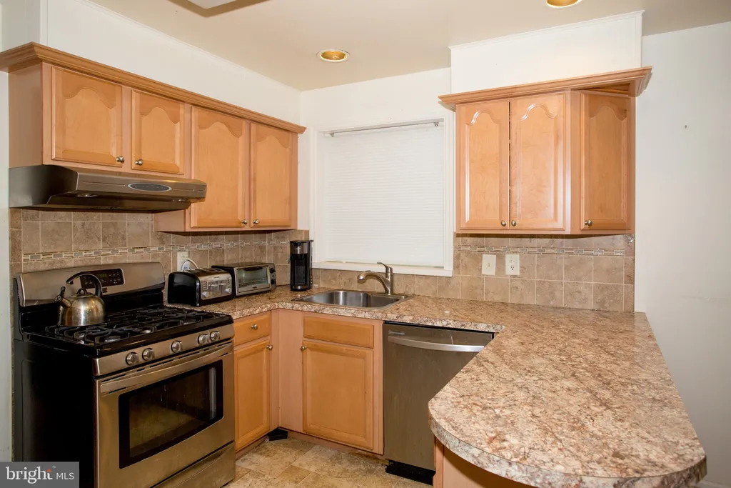 Additional image 7 of 208 Whitekirk Drive, Wilmington, DE 19808