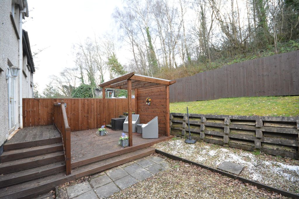 Additional image 4 of 2 bed flat for saleGairloch Crescent, Redding FK2