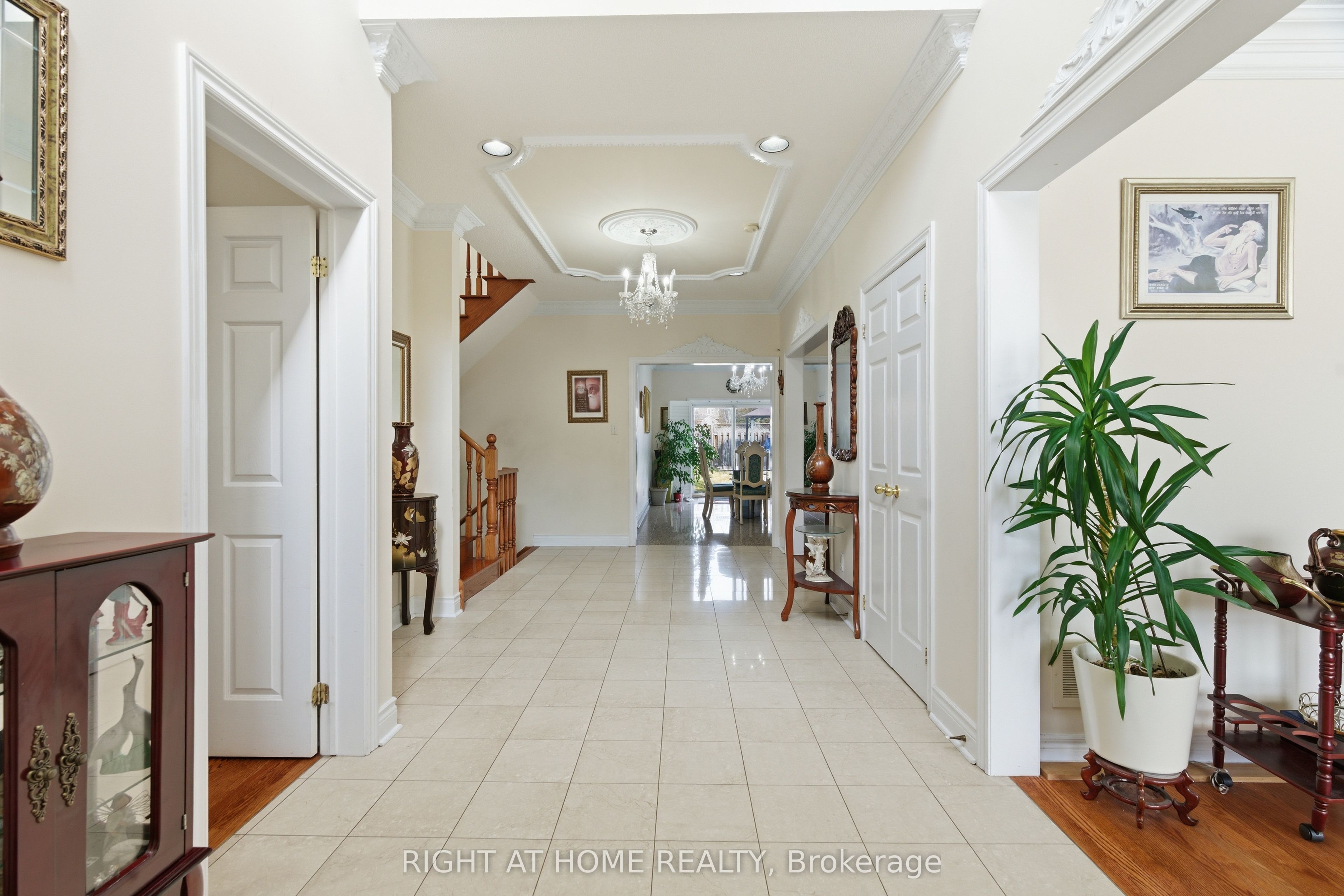 Additional image 5 of 284 Maple Leaf Drive, Toronto, ON, M6L 1P3