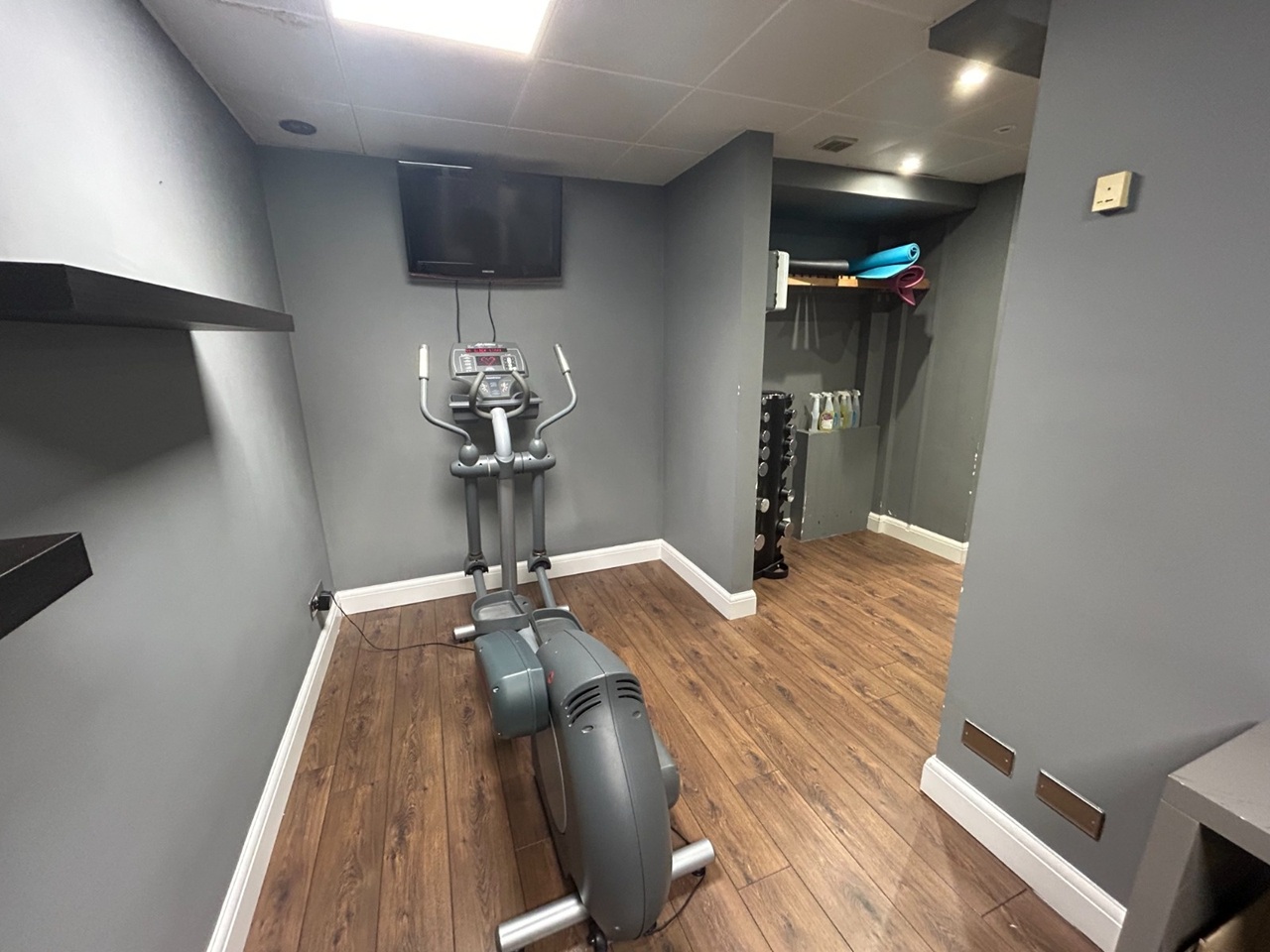 Additional image 11 of Room in a Shared Flat, City Road, EC1V, N1 7GU