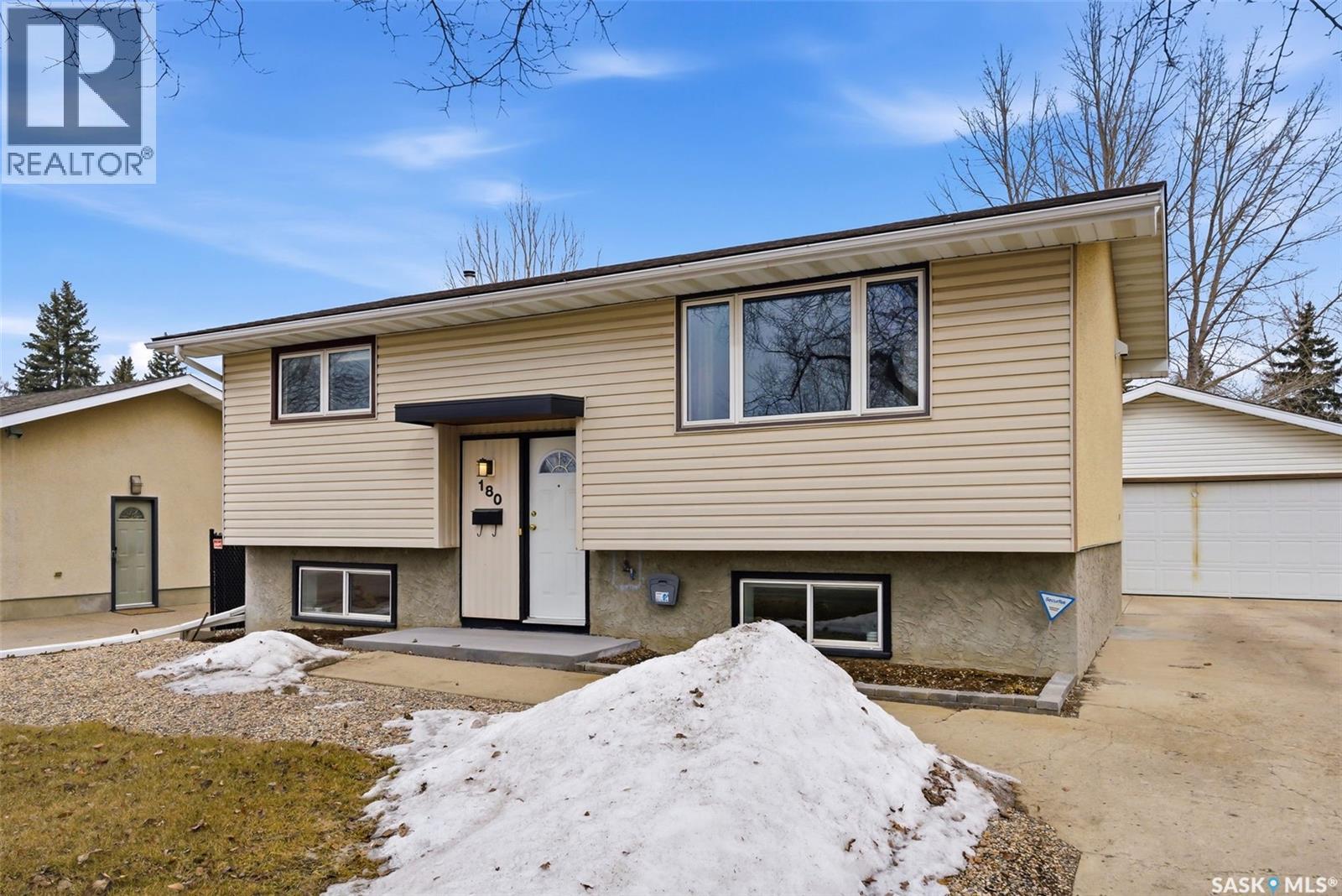 180 Tremaine Avenue, Regina, SK, S4R6S6
