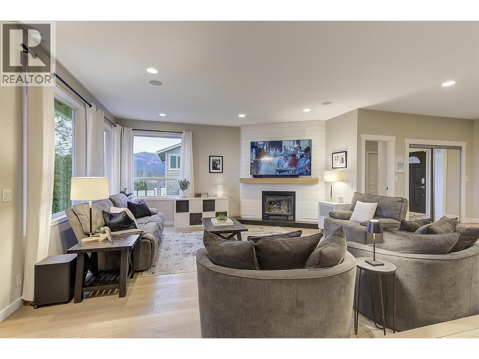 Additional image 4 of 2063 Horizon Drive, West Kelowna, BC, V1Z3N4