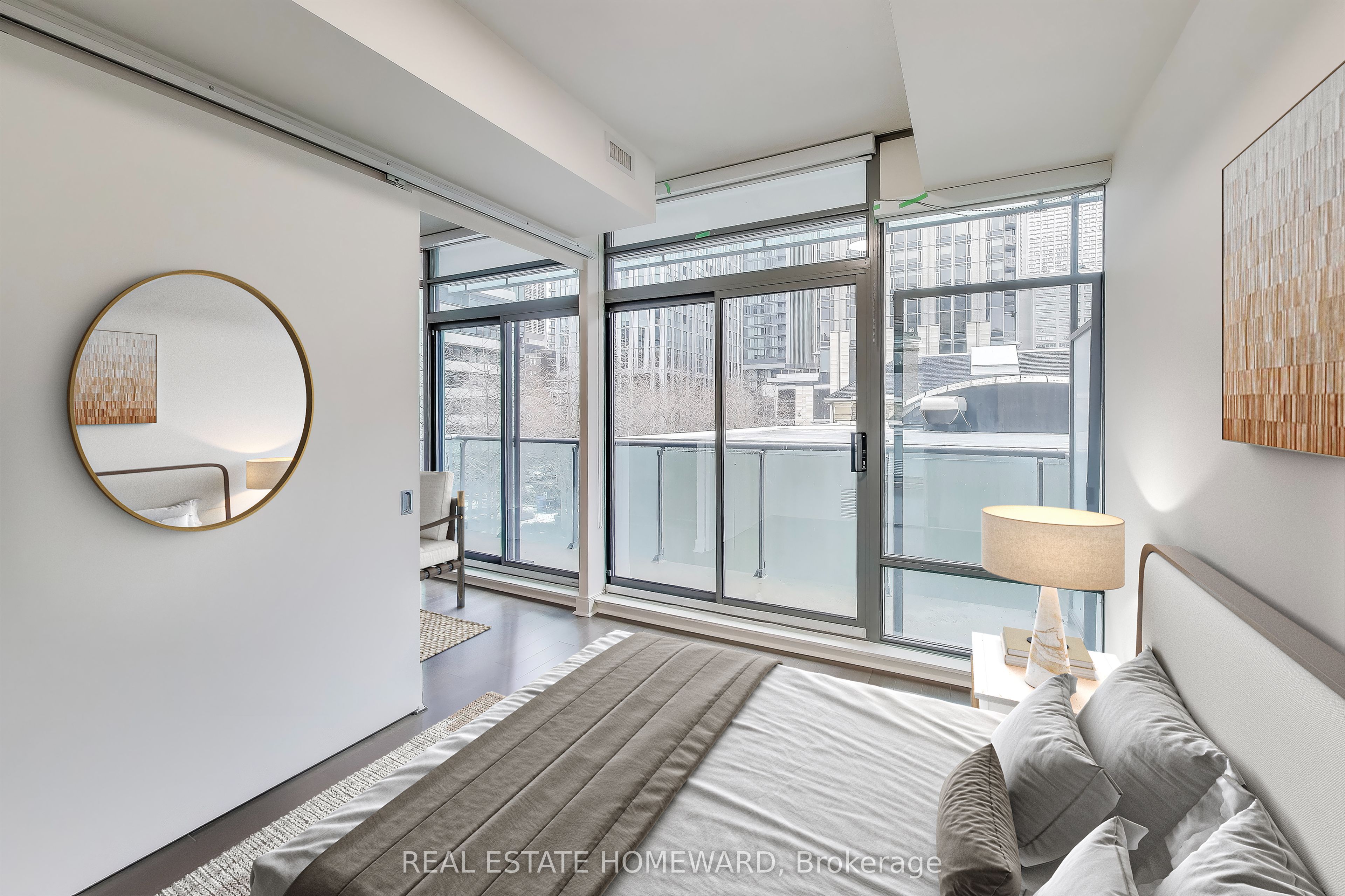 Additional image 3 of 305-21 Scollard Street, Toronto, ON, M5R 1G1