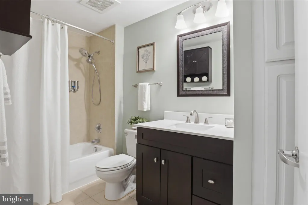 Additional image 16 of 355 I Street SW Unit 310, Washington, DC 20024