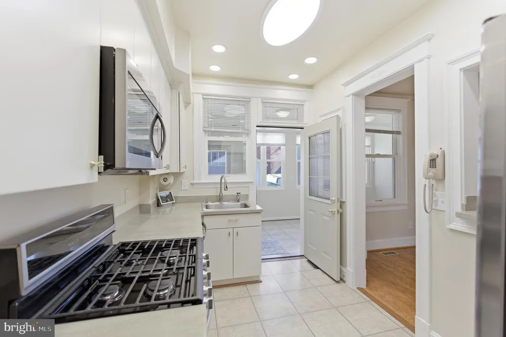 Additional image 23 of 3633 New Hampshire Avenue NW, Washington, DC 20010