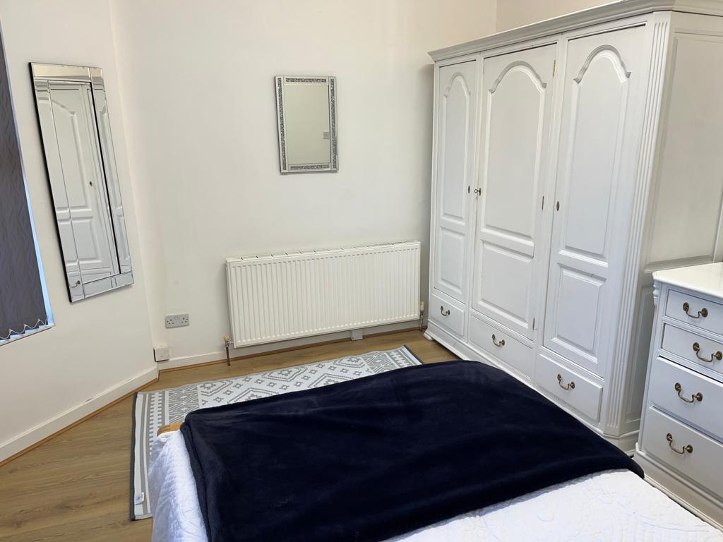 Additional image 9 of Bedsit, George Street, M25, N1 7GU