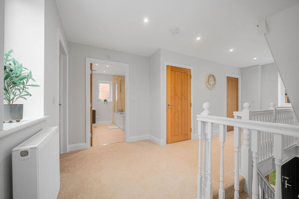 Additional image 8 of 5 bed detached house for saleSpa Farm Court, Bishopton CV37
