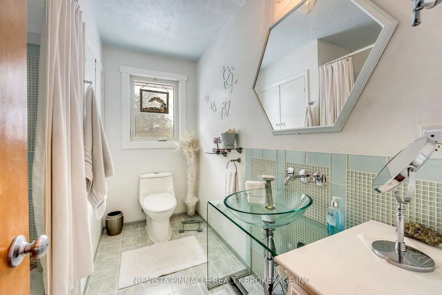 Additional image 7 of 3567 Egremont Road