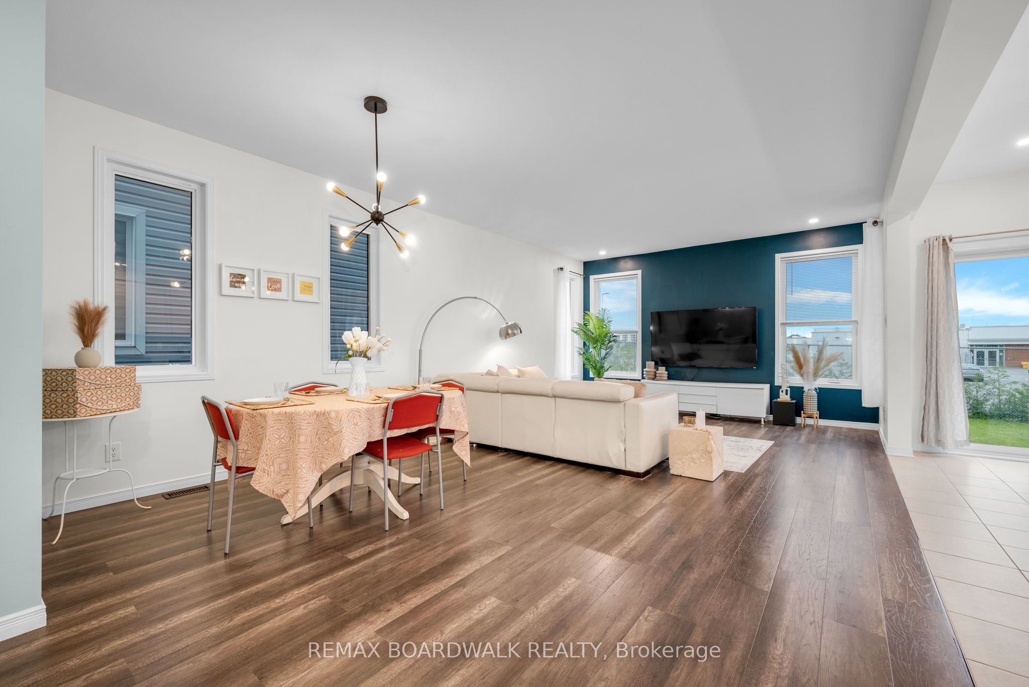 Additional image 6 of 302 Haliburton Heights, Ottawa, ON, K2S 1S3