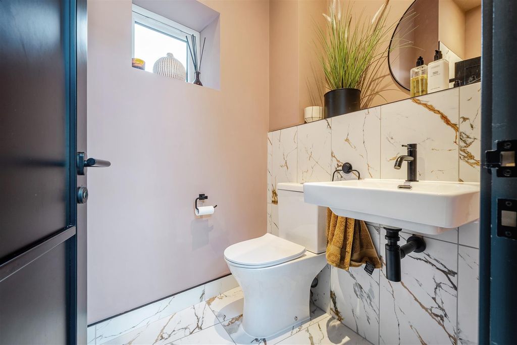 Additional image 22 of 4 bed semi-detached house for saleEdgehill Road, Clevedon BS21