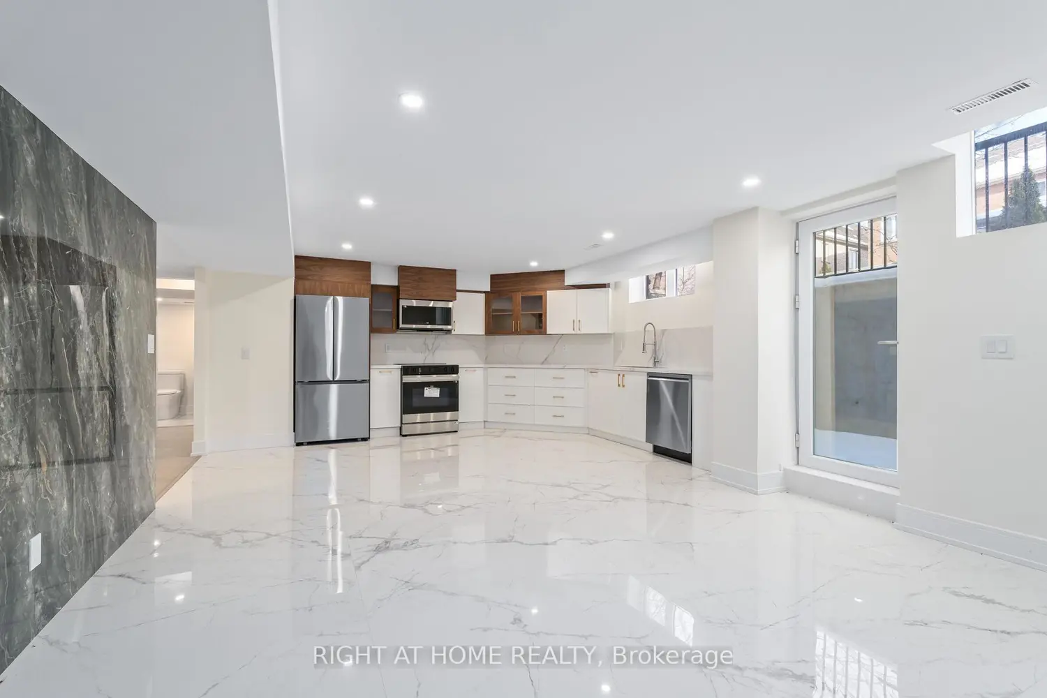 Additional image 14 of 3352 Petrie Way