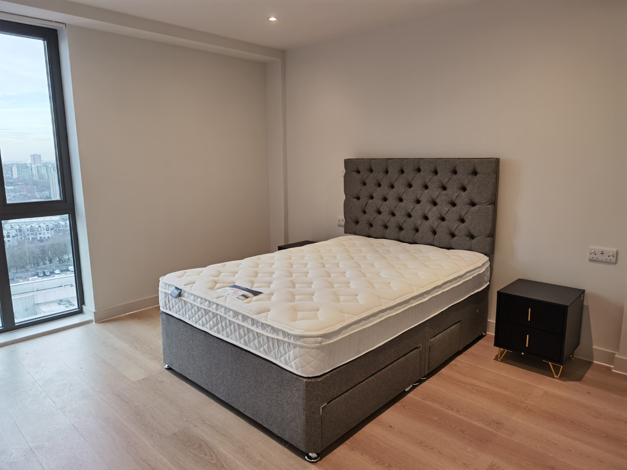 Additional image 2 of 2 Bed Flat, Dutton Street, M3, N1 7GU