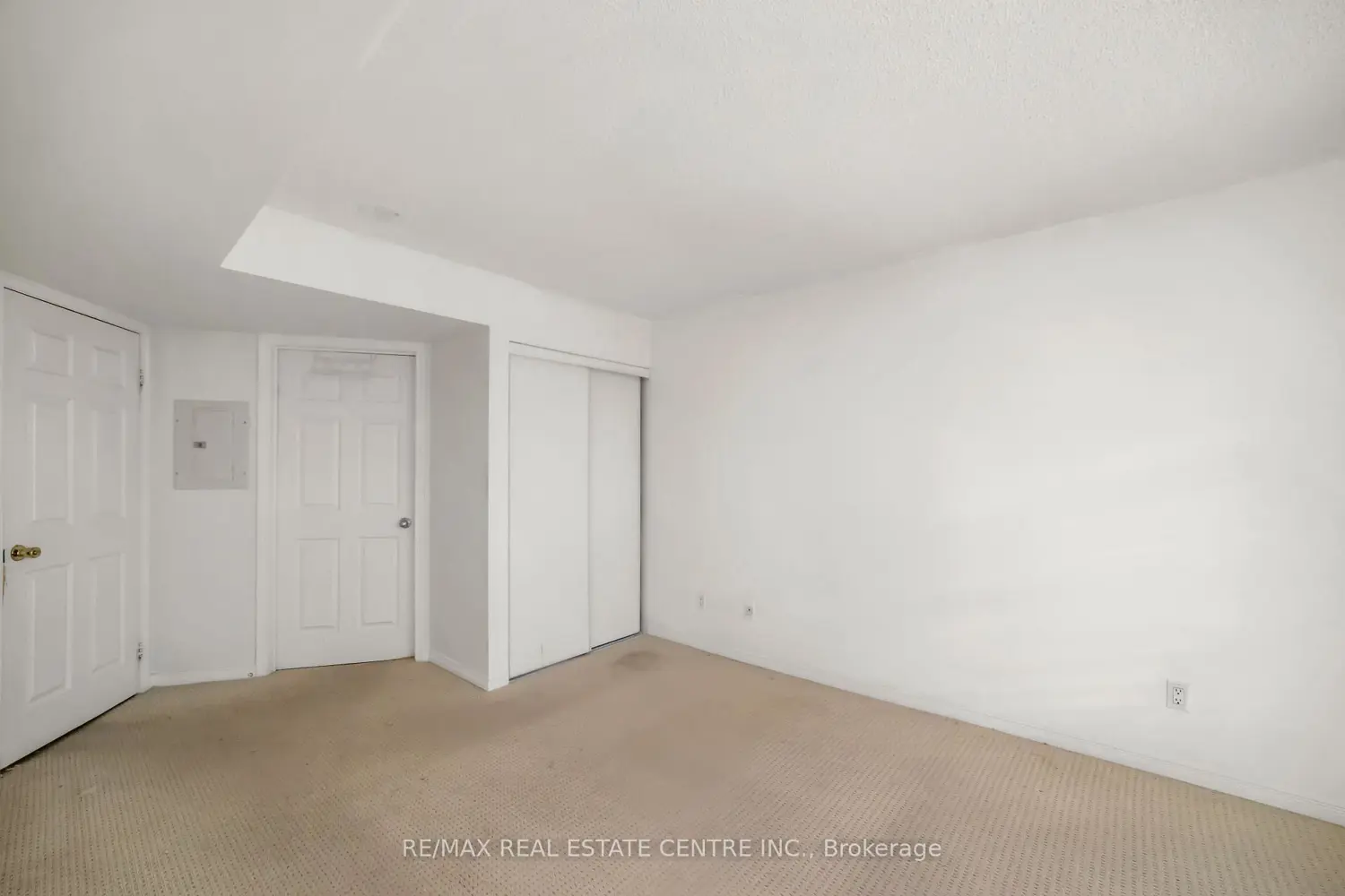 Additional image 8 of 30 Harrison Garden Boulevard 1605