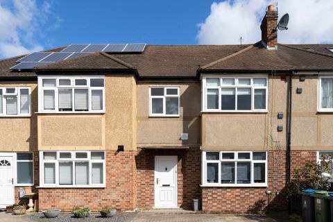 Room B, Somerset Close, New Malden KT3, Room to rent