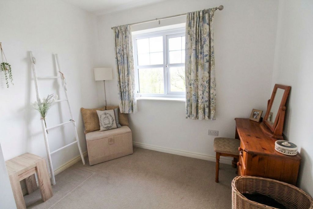 Additional image 12 of 2 bed flat for saleAspen Way, Penyffordd CH4