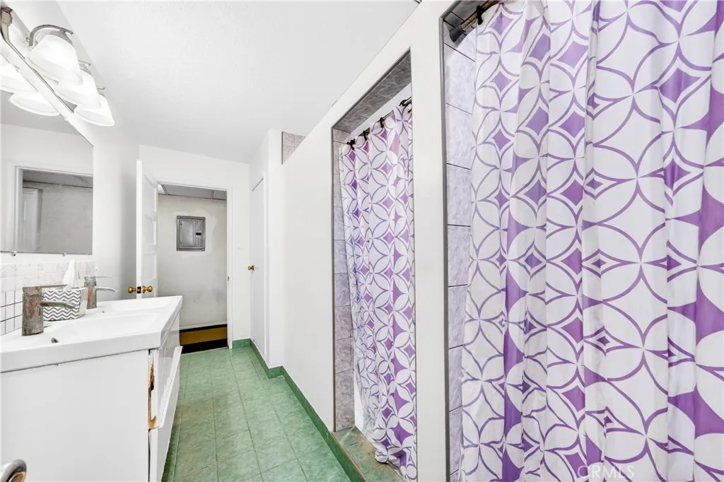 Additional image 71 of 15003 Larch Ave, Lawndale, CA 90260