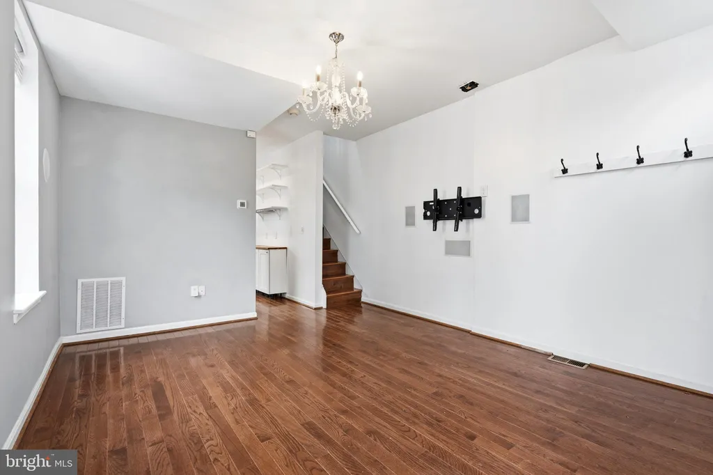 Additional image 7 of 816 13th Street NE, Washington, DC 20002