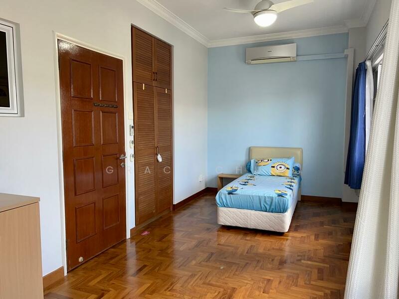 Additional image 3 of Landed Spacious Common Bedroom near Simei MRT for Rent