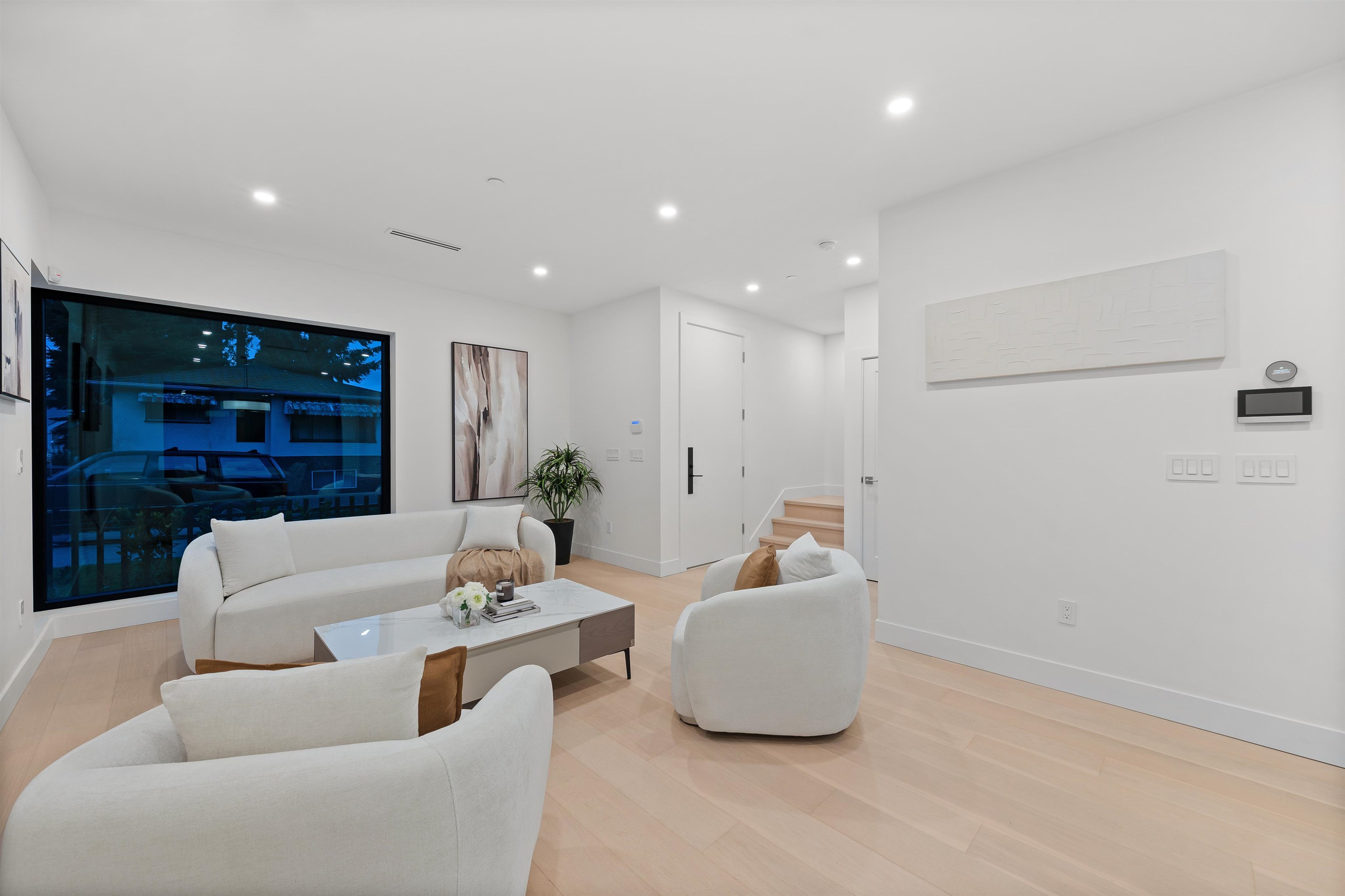 Additional image 3 of 3670 Fleming Street, Vancouver, BC, V5N 3V8