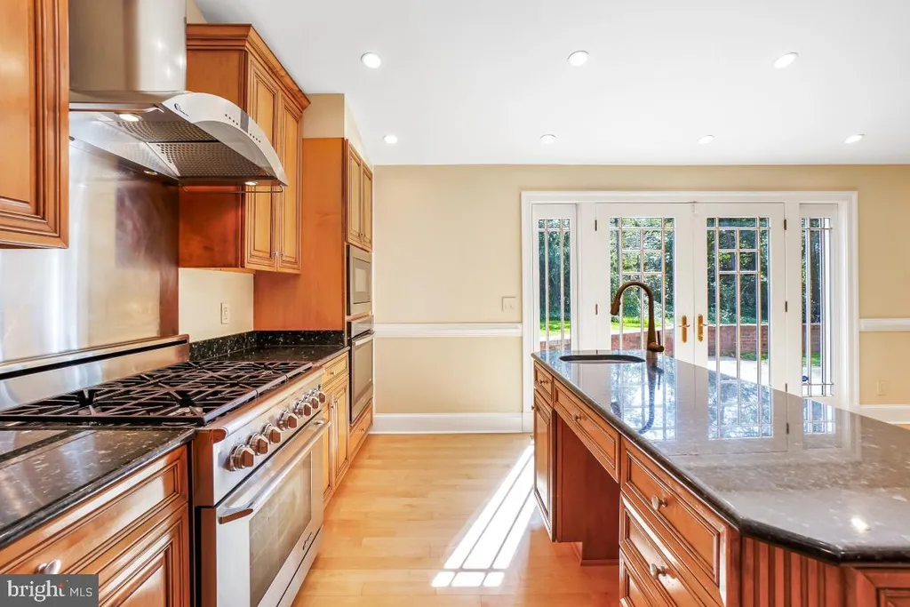 Additional image 22 of 4900 Indian Lane NW, Washington, DC 20016