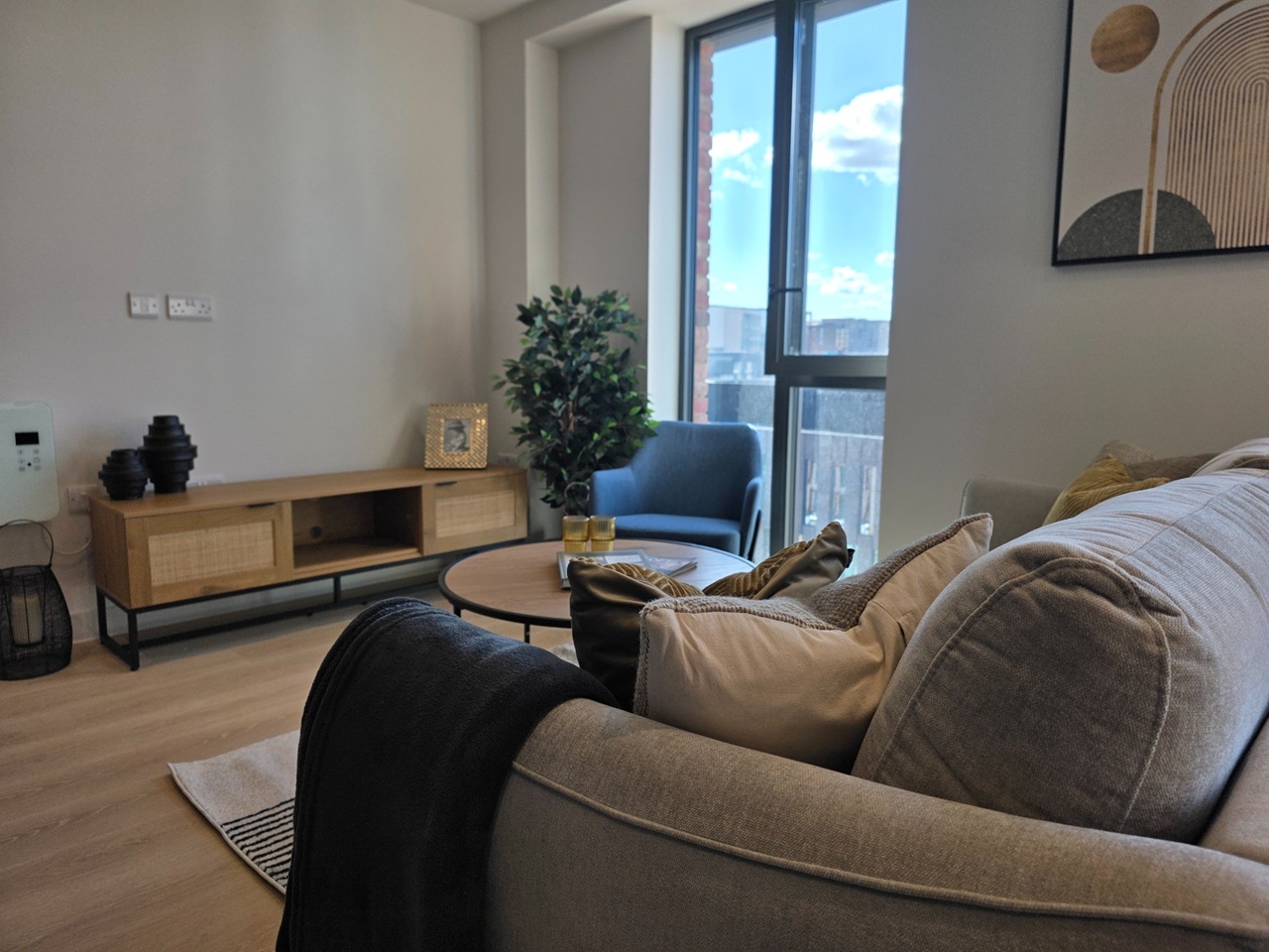 Additional image 3 of 2 Bed Flat, Dutton Street, M3, N1 7GU