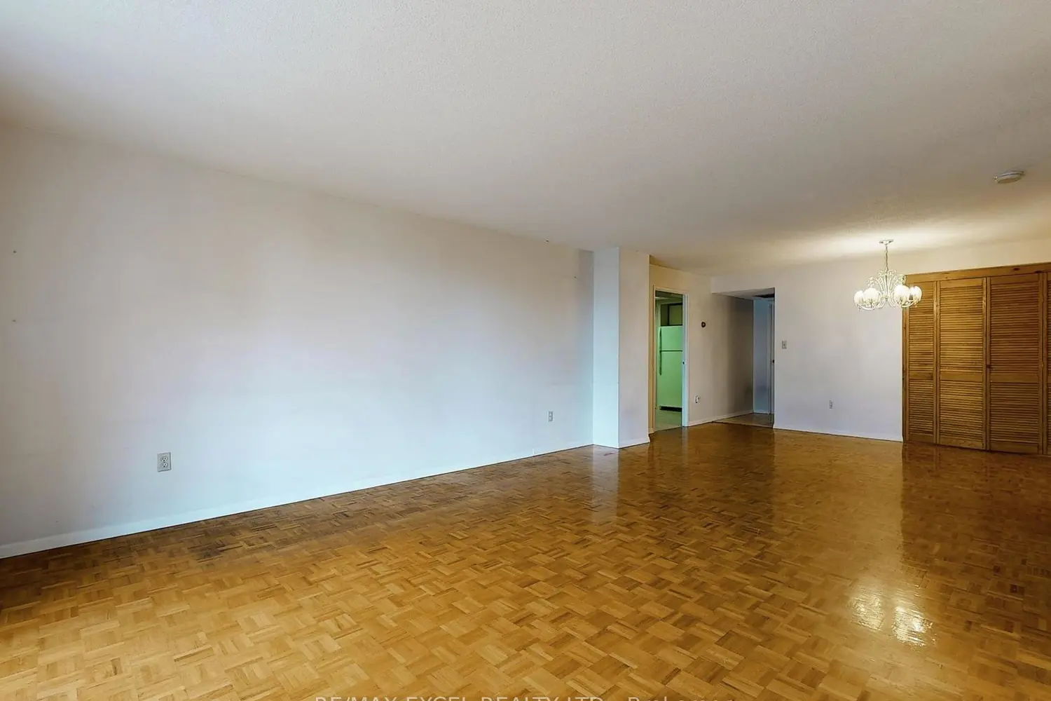 Additional image 3 of 188 Spadina Avenue 406