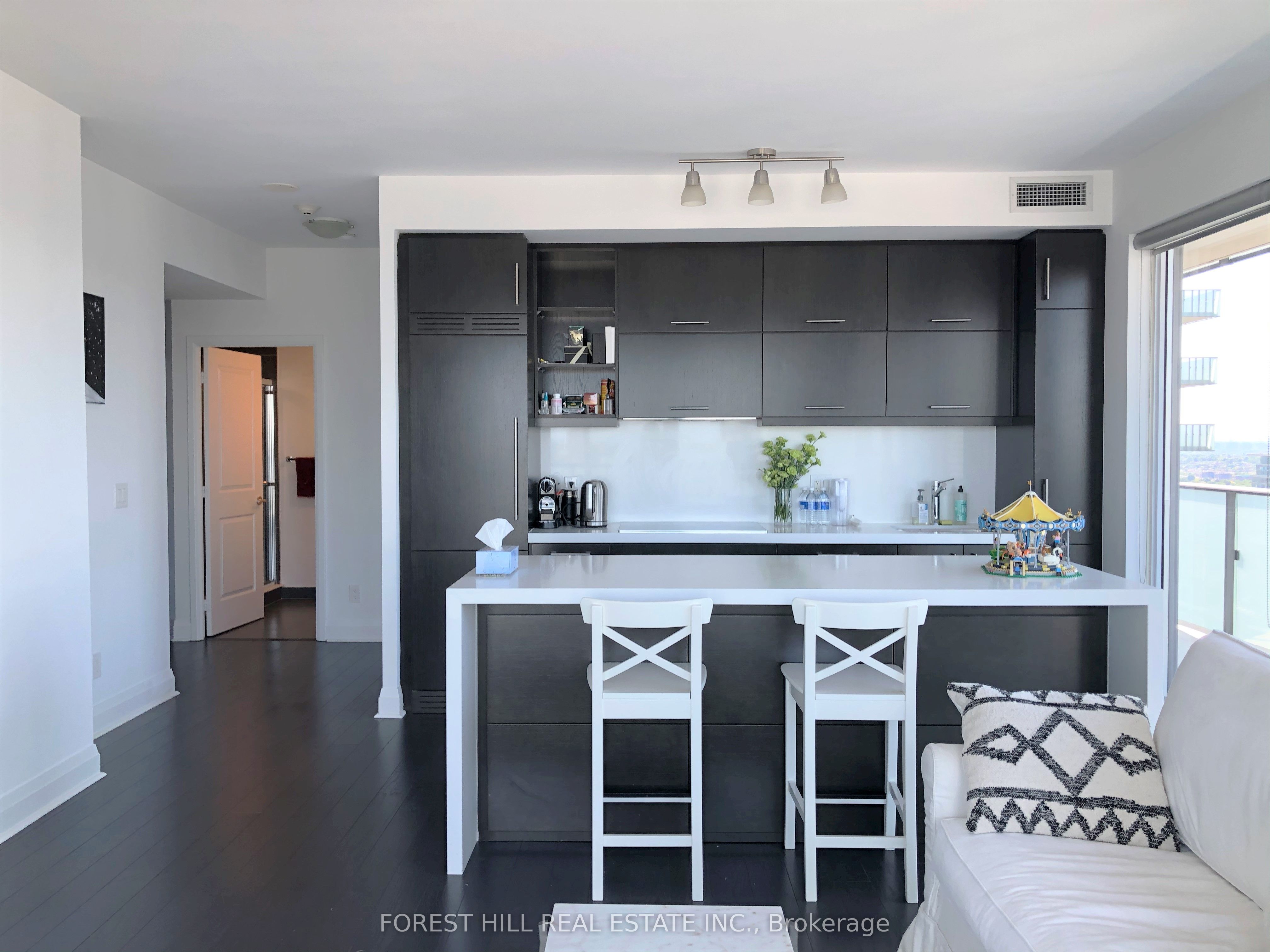 Additional image 3 of 4010-1080 Bay Street, Toronto, ON, M5S 0A5