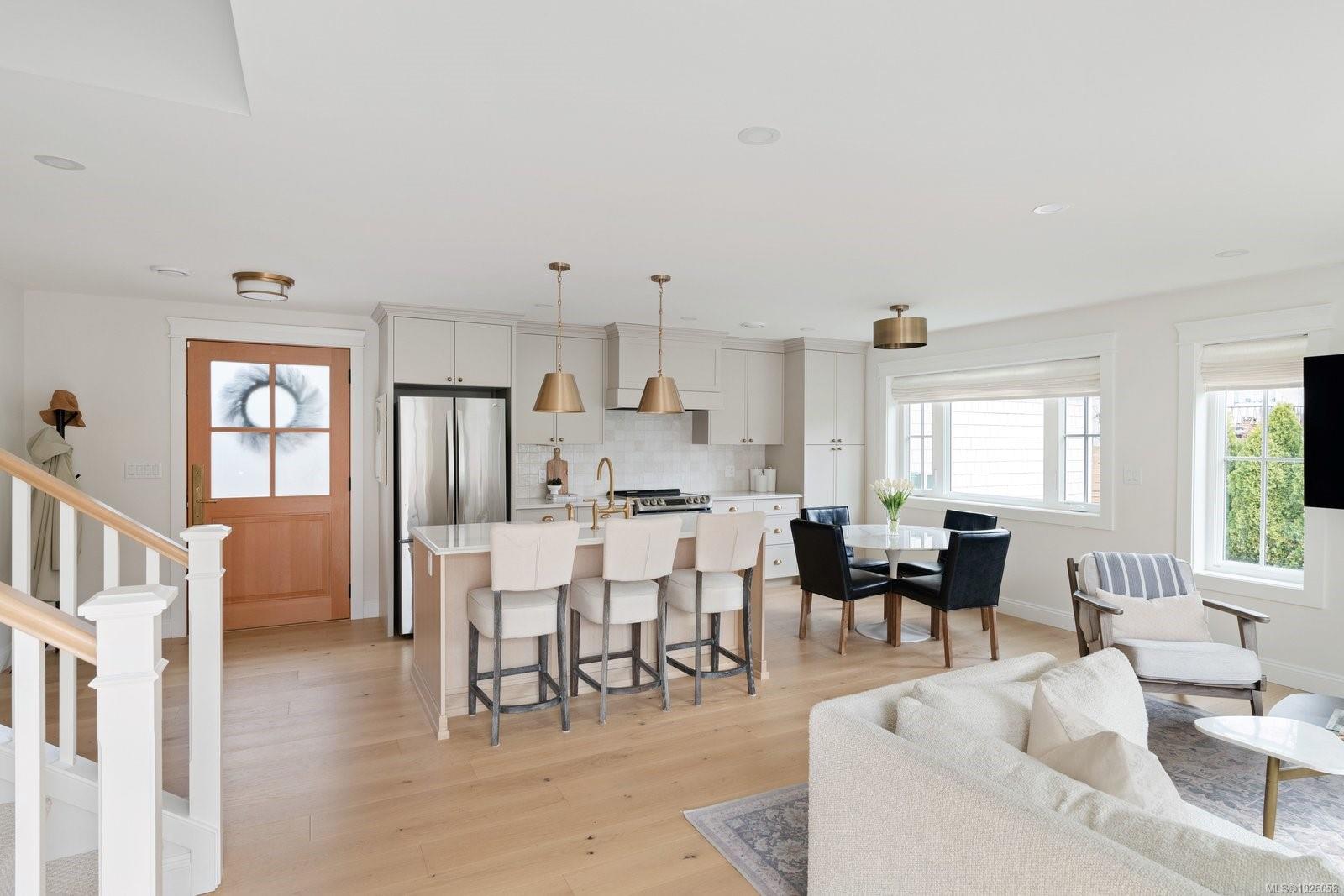 Additional image 6 of 957 Maddison Street, Victoria, BC, V8S 4C6