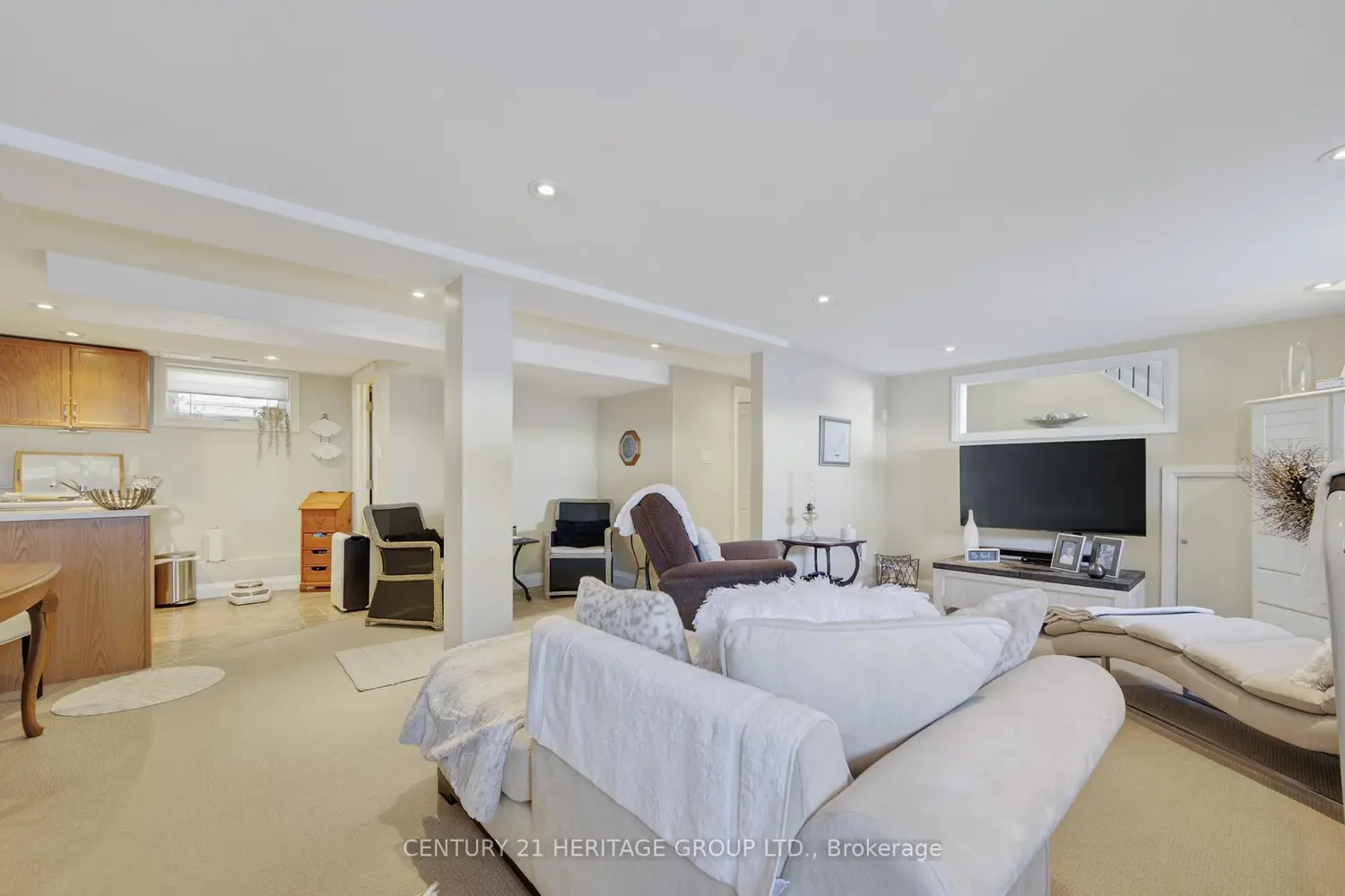 Additional image 12 of 4371 11Th Line