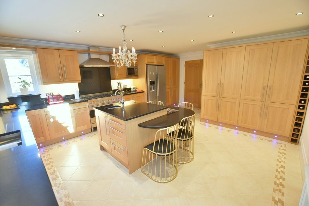 Additional image 9 of 3 bed flat for saleBurton Road, Branksome Park, Poole BH13