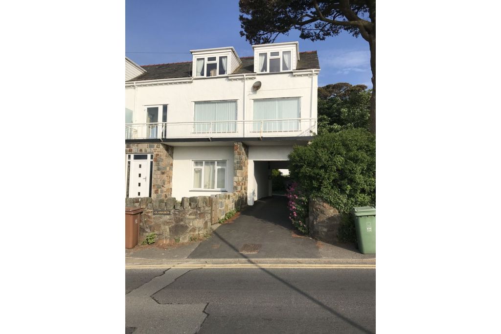 2 bed flat for saleLon Pont Morgan, Abersoch LL53