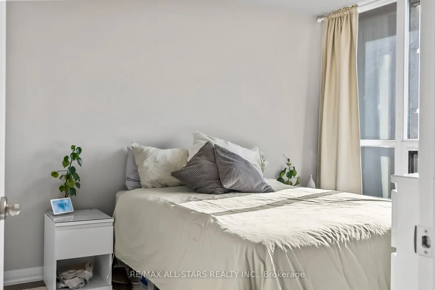 Additional image 5 of 9500 Markham Road 1603