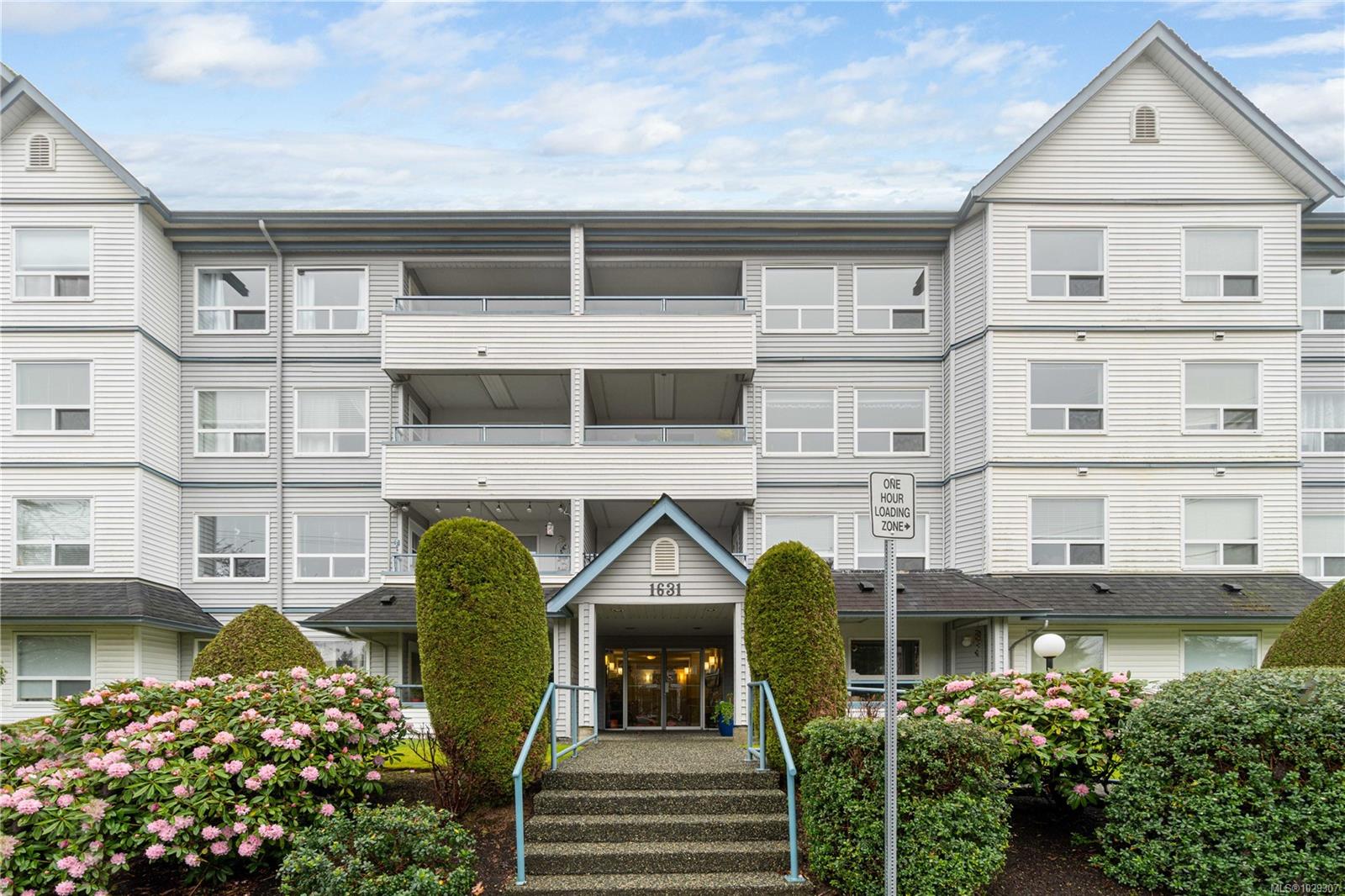 406-1631 Dufferin Crescent, Nanaimo, BC, V9S 5T4