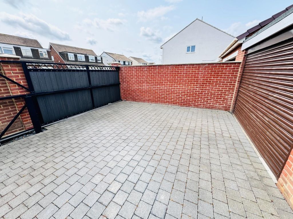 Additional image 41 of 4 bed detached house for saleWainwright Walk, Seaton Carew, Hartlepool TS25
