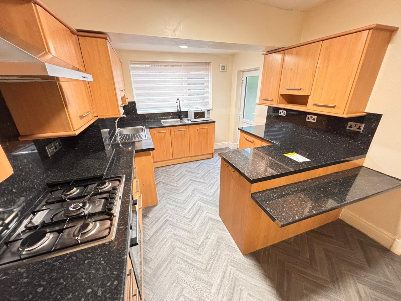 Additional image 5 of 2 Bed Maisonette, Vine St, M7, N1 7GU