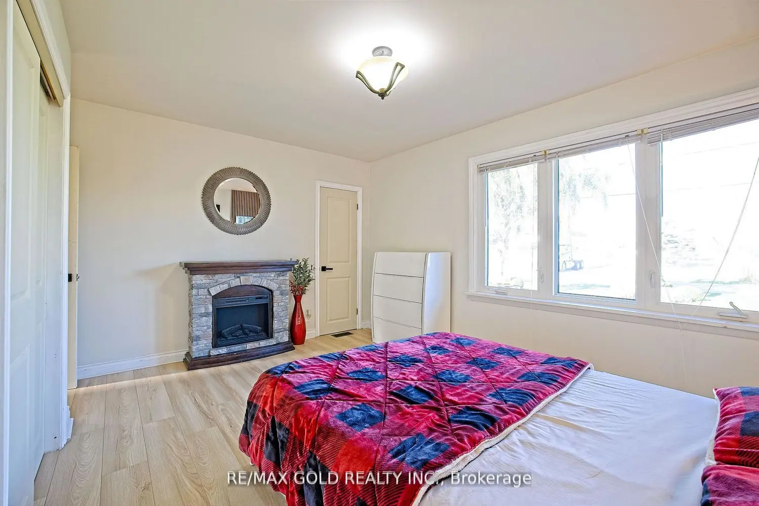 Additional image 11 of 32 Oriole Avenue