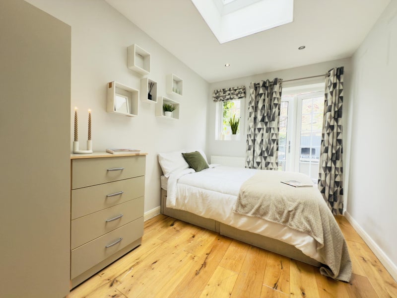 Room in a Shared House, Chargrove Close, SE16, N1 7GU