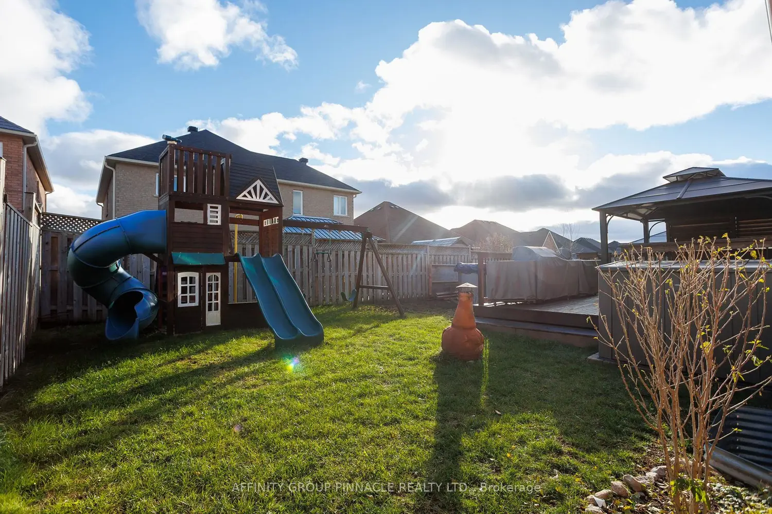 Additional image 20 of 31 Ellis Crescent