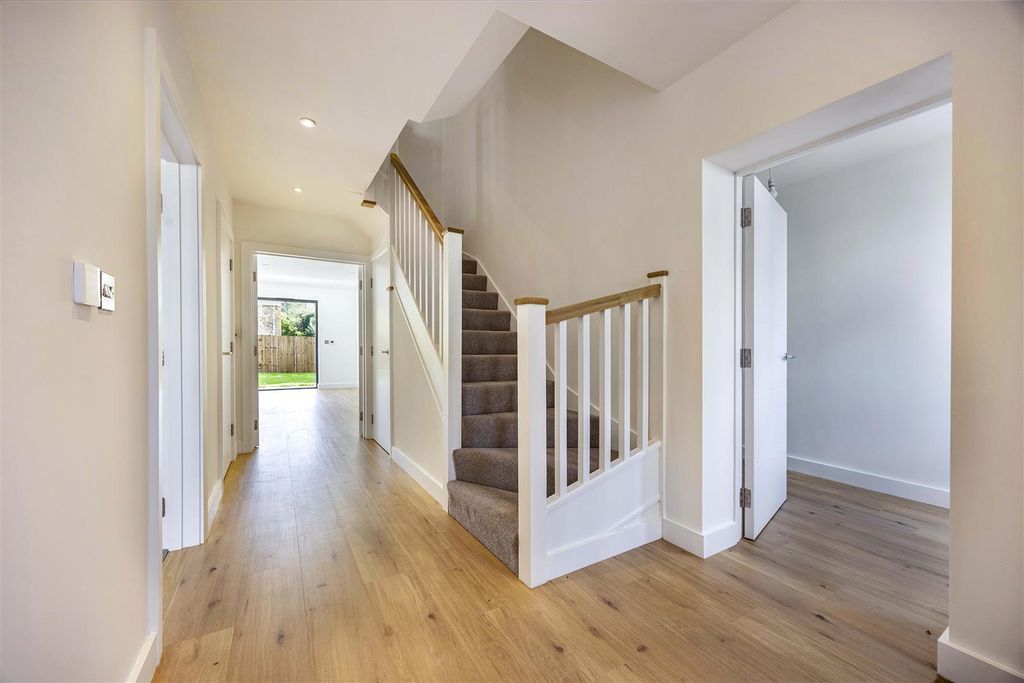 4 bed detached house for saleCleevelands Drive, Pittville, Cheltenham GL50 photo 5