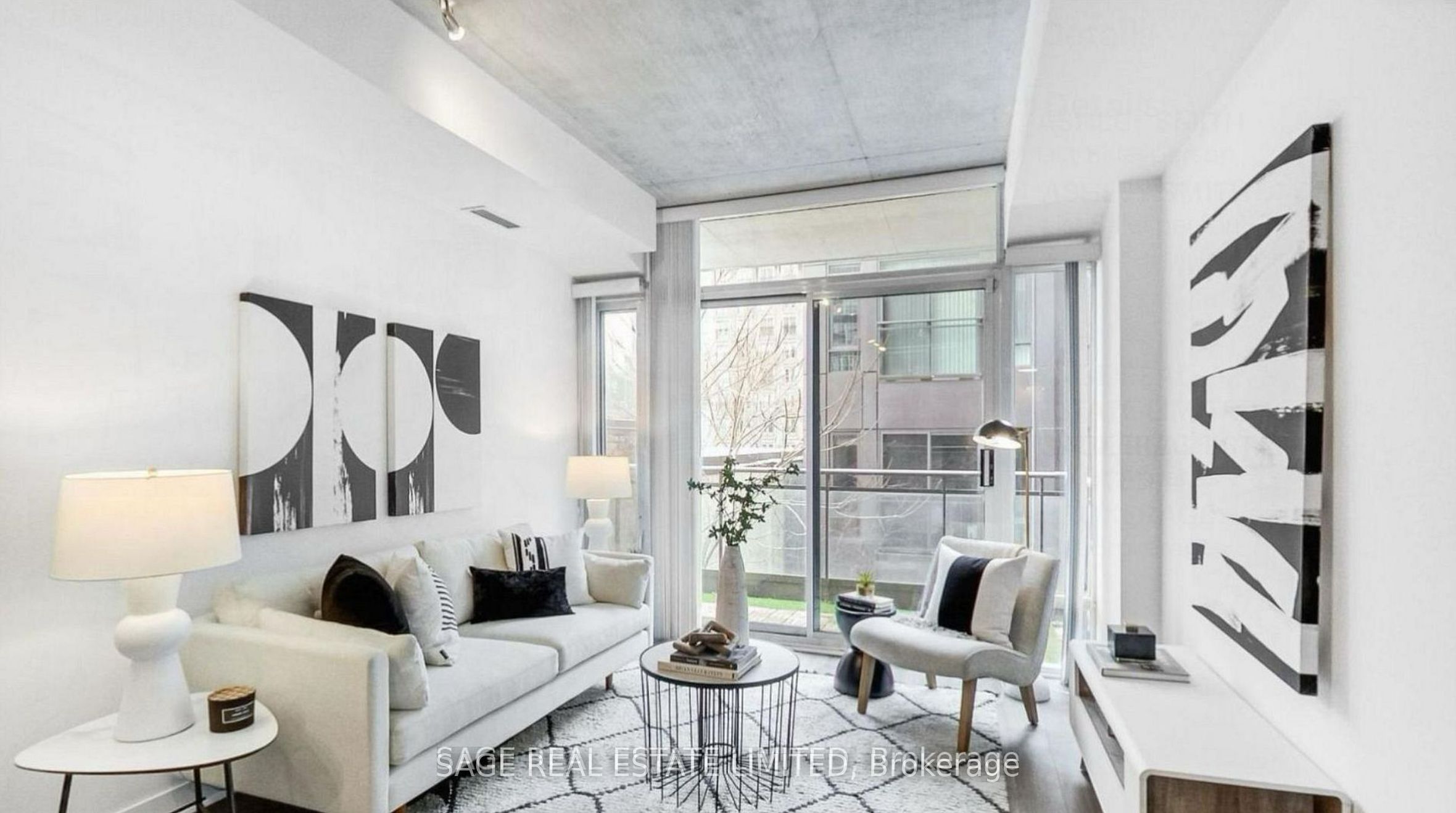 208-127 Queen Street E, Toronto, ON, M5C 1S3