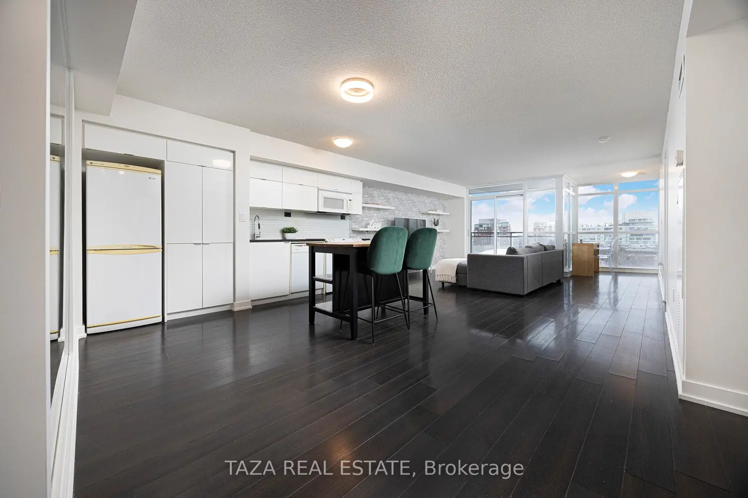 Additional image 2 of 151 Dan Leckie Way 502
