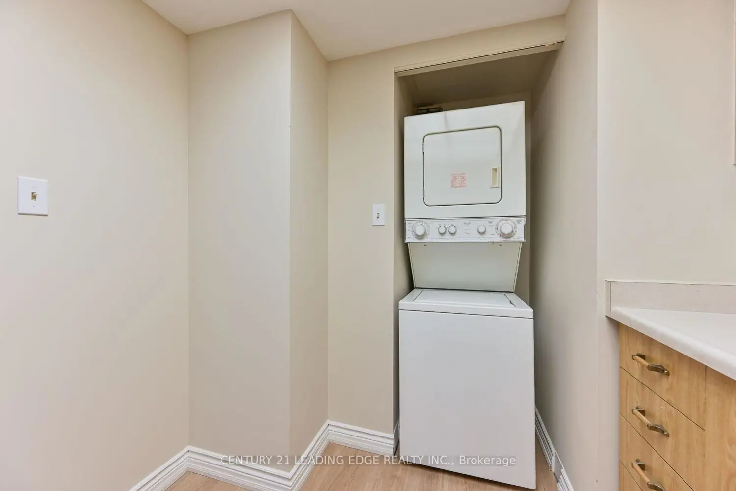 Additional image 19 of 100 Anna Russell Way Ph2